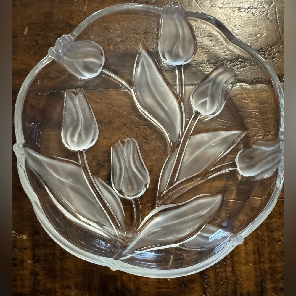 Vintage frosted tulip candy dish